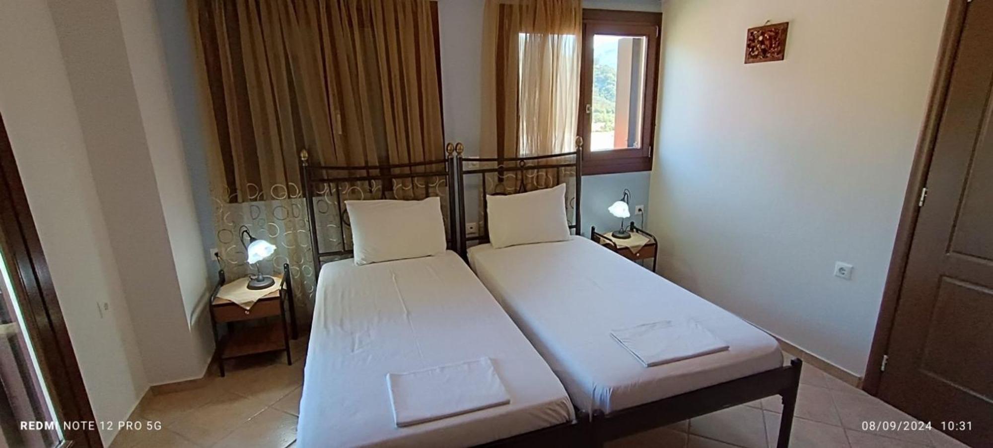 Evinos Village Resort Gefira Mpania 外观 照片