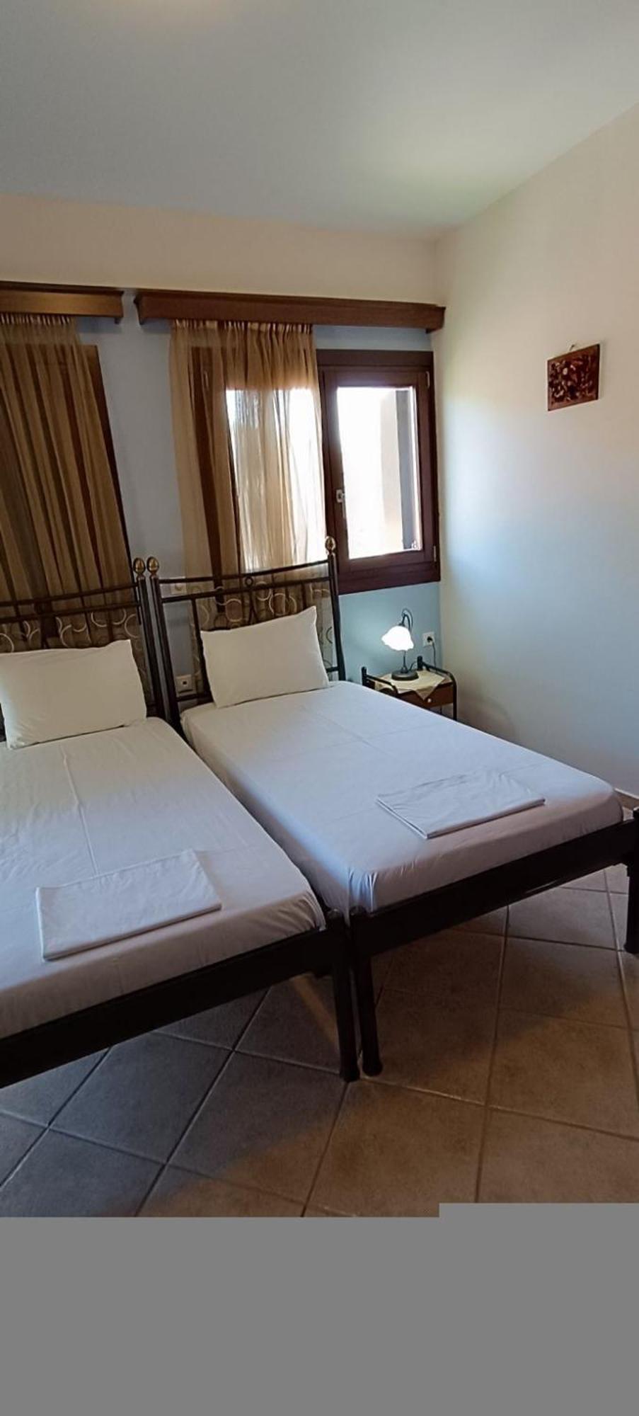 Evinos Village Resort Gefira Mpania 外观 照片